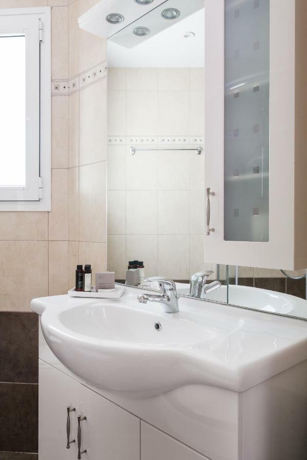 Delightful 1Bd Apartment In Plaka By Upstreet Атина Екстериор снимка